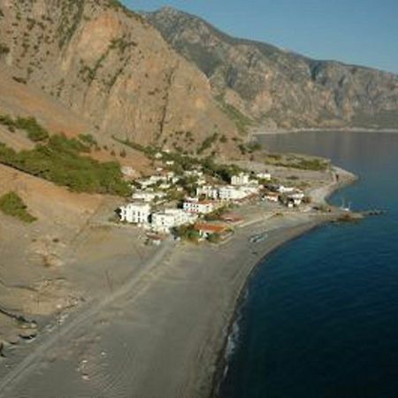 Artemis Studios Agia Ruméli Exterior foto