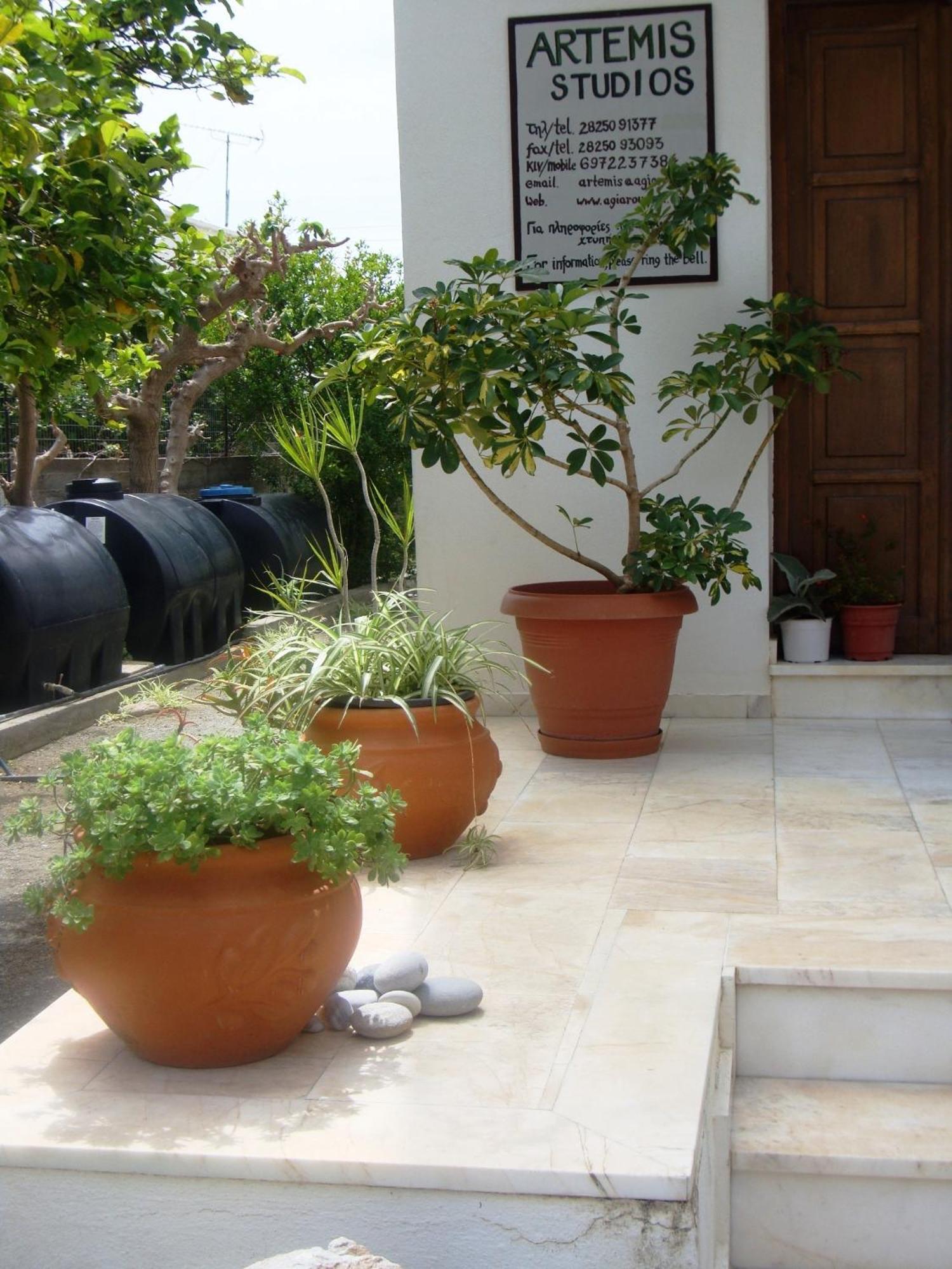 Artemis Studios Agia Ruméli Exterior foto