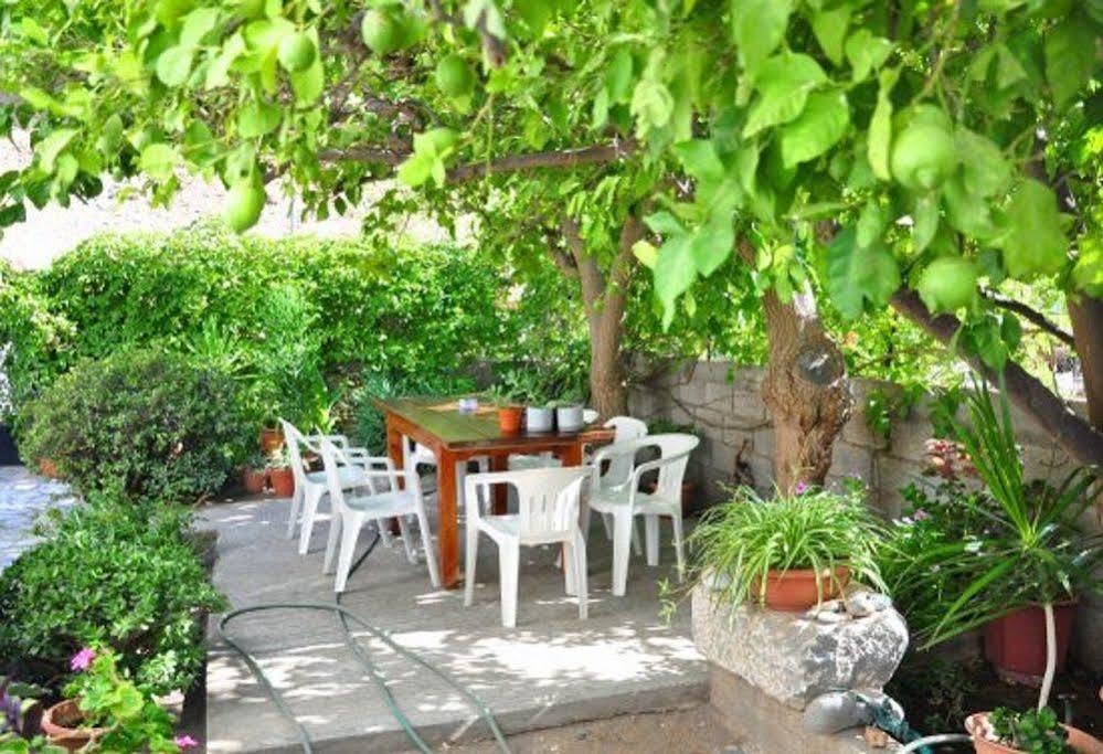Artemis Studios Agia Ruméli Exterior foto