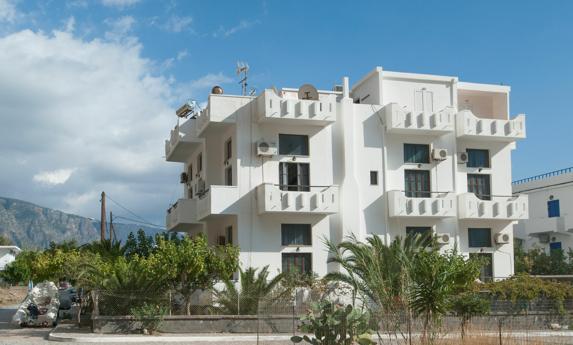 Artemis Studios Agia Ruméli Exterior foto